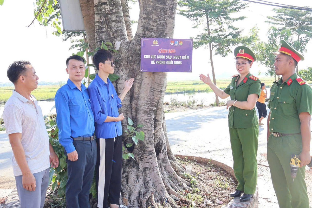Công an Hải Phòng xung kích đưa pháp luật đến gần dân- Ảnh 2.
