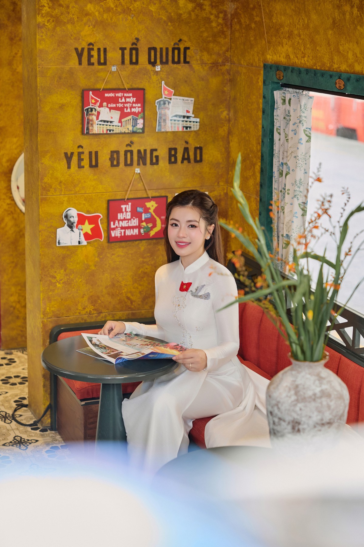 Rực rỡ cờ hoa trên "Chuyến tàu Độc lập - Chở niềm tự hào Việt Nam" - Ảnh 2.