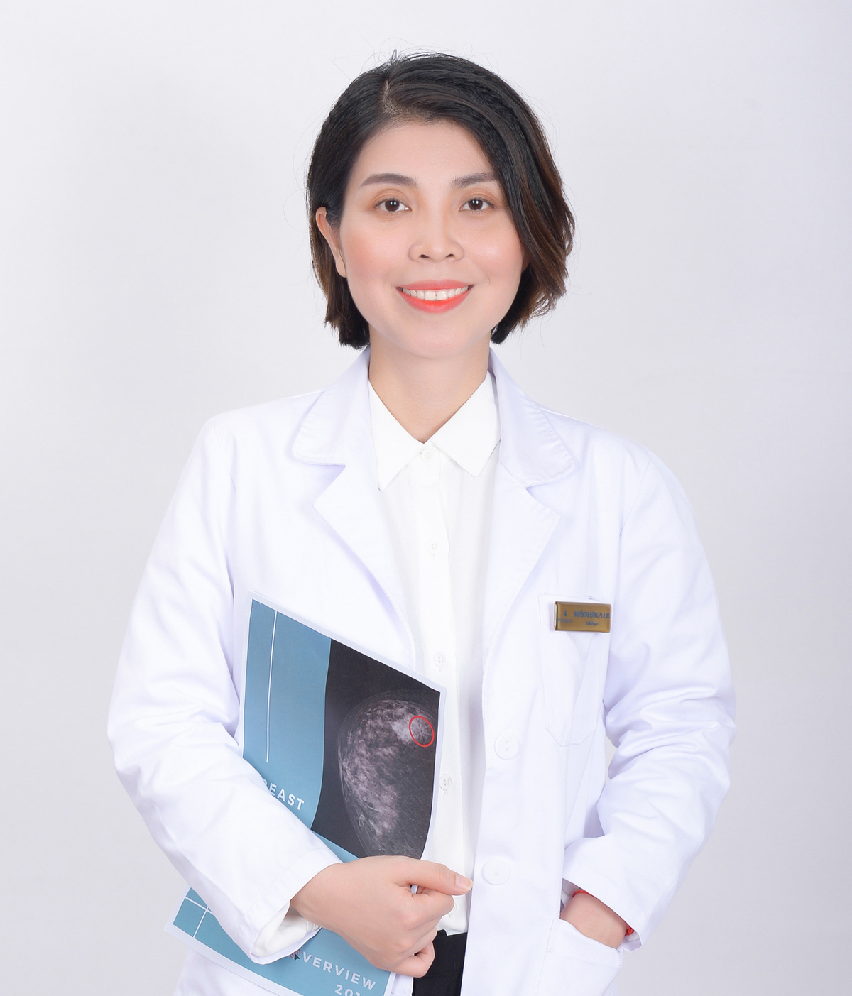 Nữ bác sĩ hơn 20 năm với những cuộc chiến giành lại cơ hội sống cho người bệnh- Ảnh 1.