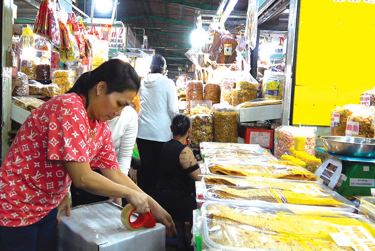 Đề xuất nâng ngưỡng tính thuế 10 tỷ đồng: Cởi trói thủ tục để nữ chủ hộ kinh doanh mở rộng quy mô- Ảnh 2.