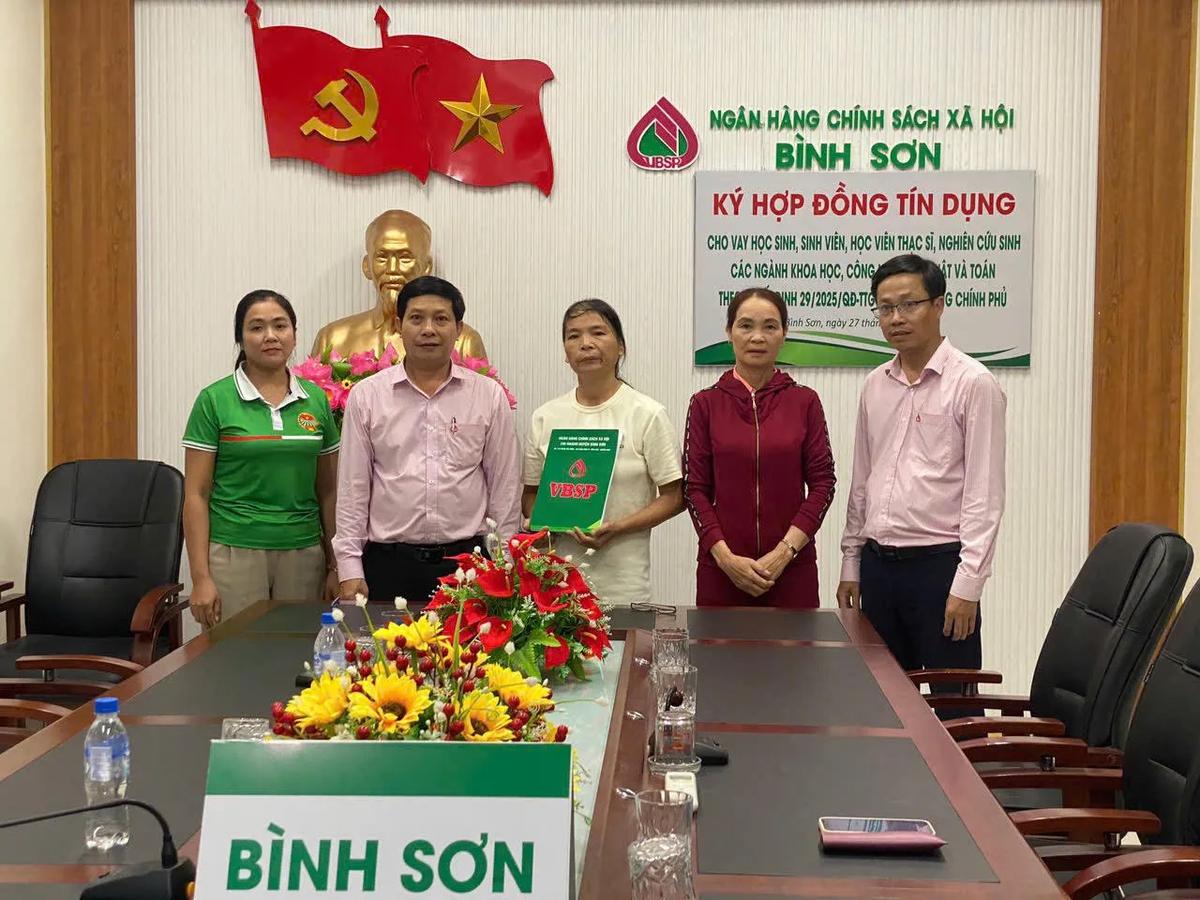 Tín dụng chính sách "gieo" sinh kế nơi ven biển - Ảnh 5.