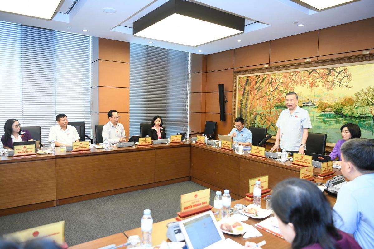 Tổng Bí thư, Chủ tịch nước Tô Lâm: Mỗi phường chỉ nên có một trường ở mỗi cấp học- Ảnh 2.