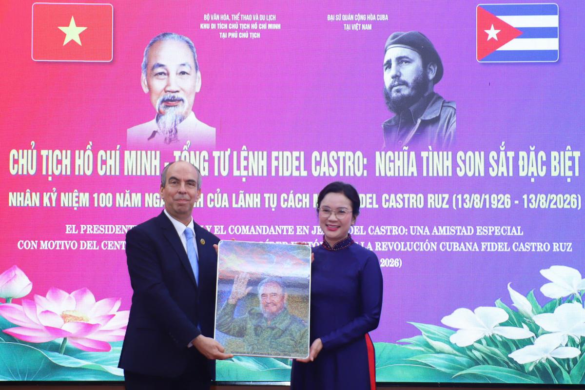 Khai mạc chuỗi hoạt động "Chủ tịch Hồ Chí Minh - Tổng Tư lệnh Fidel Castro: Nghĩa tình son sắt đặc biệt" - Ảnh 2.