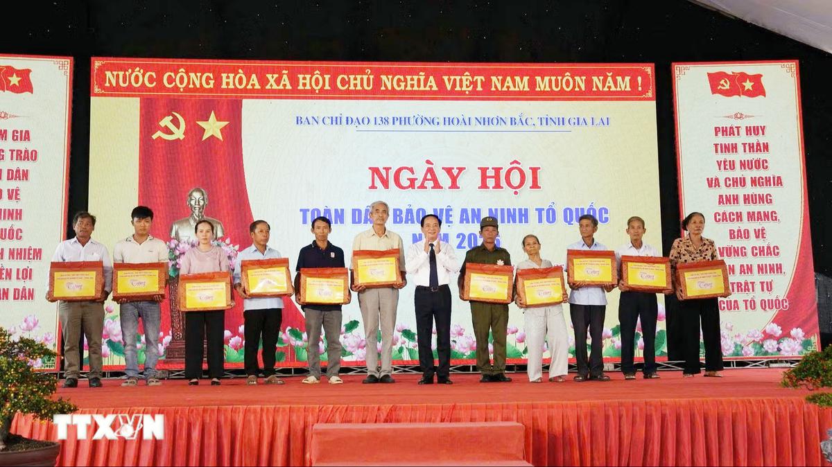 Trưởng Ban Tuyên giáo TW dự Ngày hội toàn dân bảo vệ an ninh Tổ quốc tại Gia Lai - Ảnh 1.