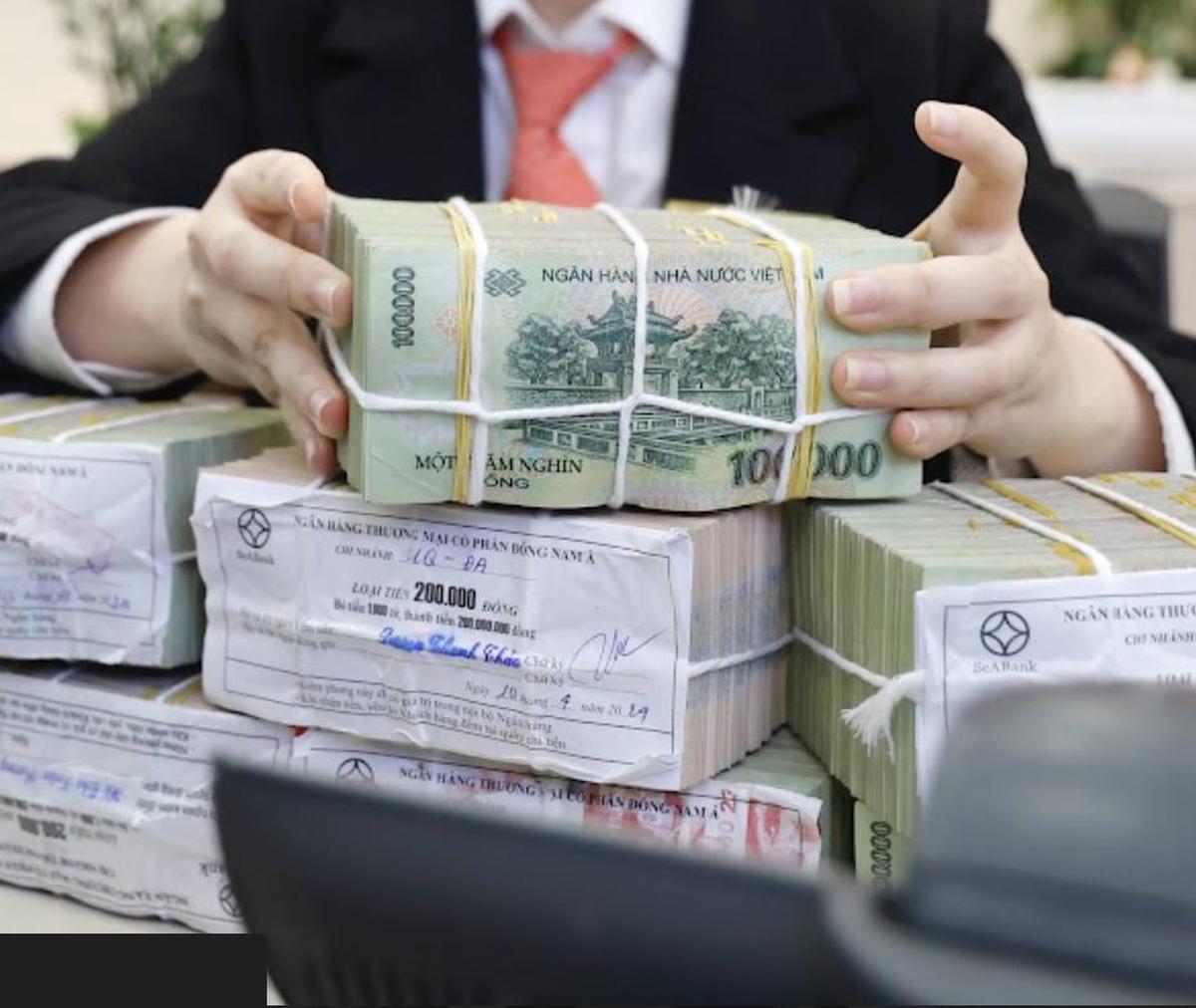 Lãi suất tăng cao: Thanh khoản ngân hàng đang phát tín hiệu gì?- Ảnh 1.