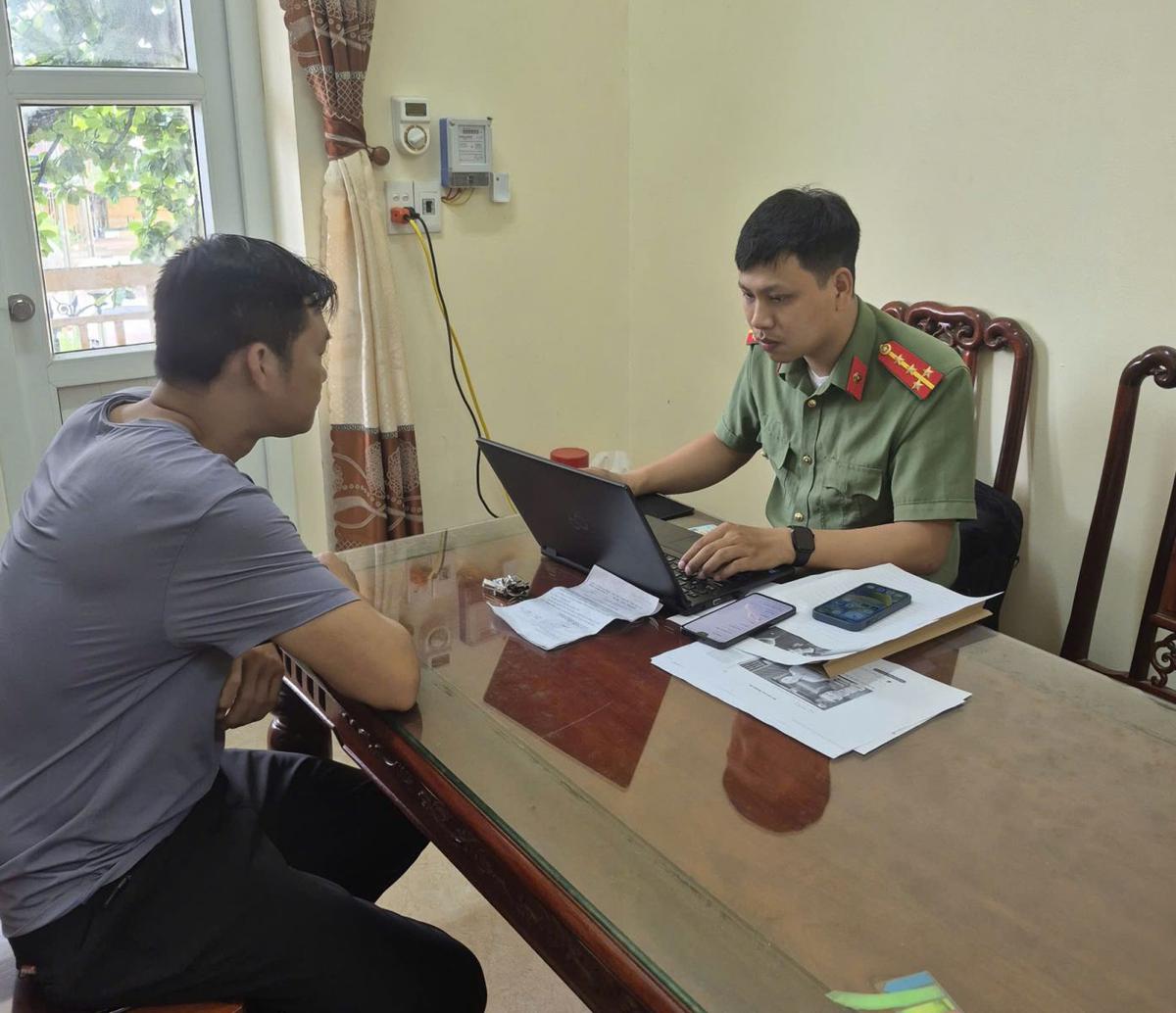 52 trường hợp bị làm việc vì bình luận sai sự thật trên mạng - Ảnh 1.