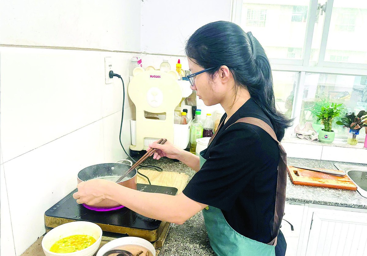 Gia đình trẻ ứng phó trước cú sốc tài chính - Ảnh 1.