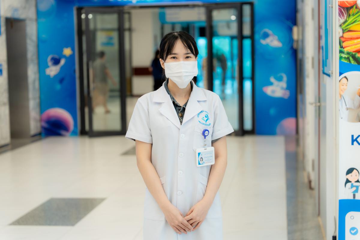 Nuôi con bằng sữa mẹ: Đừng để áp lực biến hành trình yêu thương thành gánh nặng - Ảnh 1.