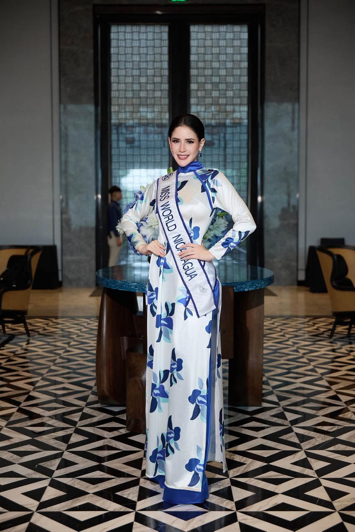 Người đẹp các nước hội tụ ở Hạ Long, bắt đầu hành trình chinh phục vương miện Miss World 2026 - Ảnh 4.