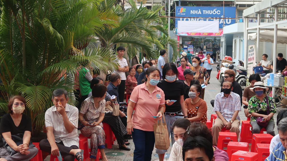 Ngày hội chăm sóc sức khỏe phụ nữ và nhân dân phường Phú Nhuận- Ảnh 5.
