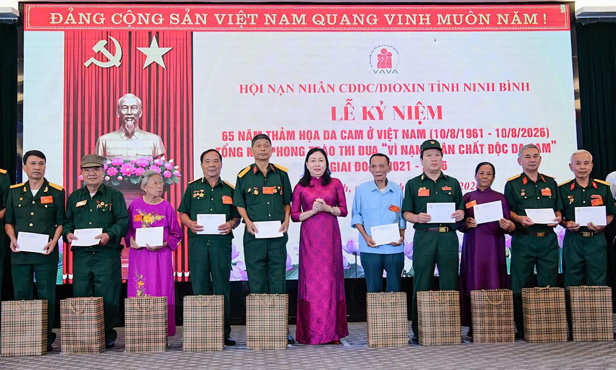 Mặt trận Tổ quốc và các cấp Hội phụ nữ tạo điểm tựa thiết thực cho nạn nhân chất độc da cam- Ảnh 6.