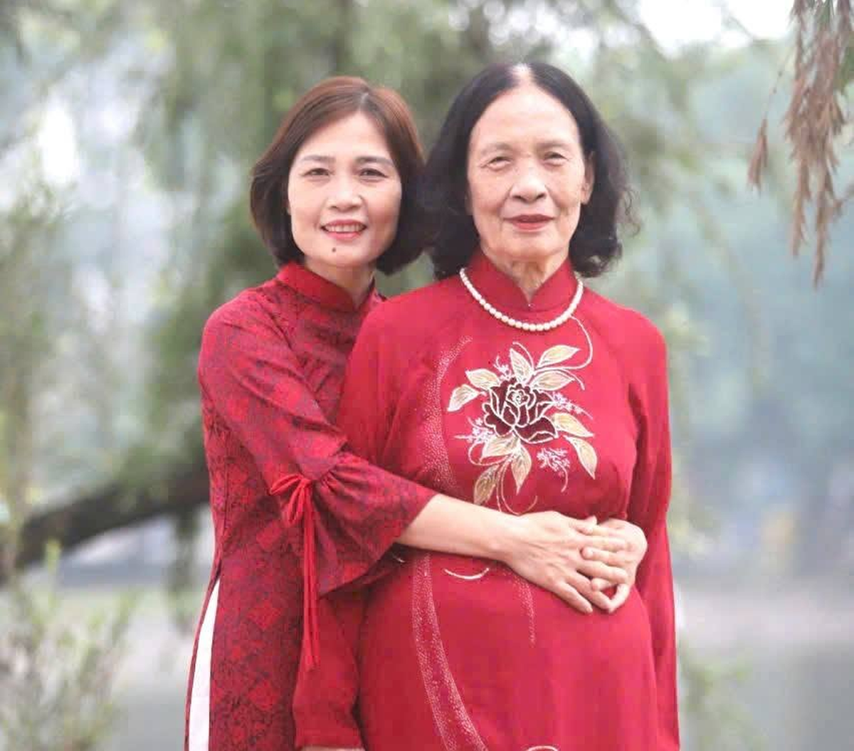 Diễn đàn tháng 8: Con gái có trách nhiệm với cha mẹ đẻ như con trai - Ảnh 1.