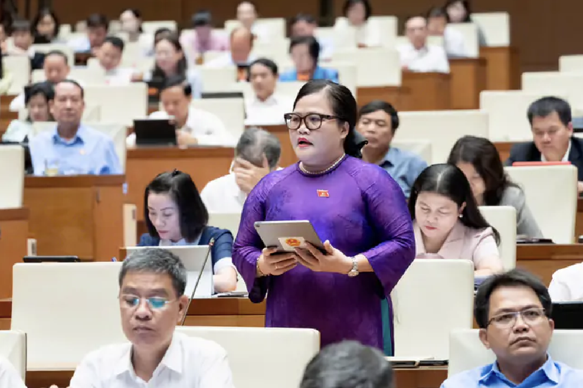 Bộ trưởng Lâm Phương Thanh nói đến 3 vòng kiểm soát xuất bản phẩm về lãnh tụ, lịch sử- Ảnh 2.