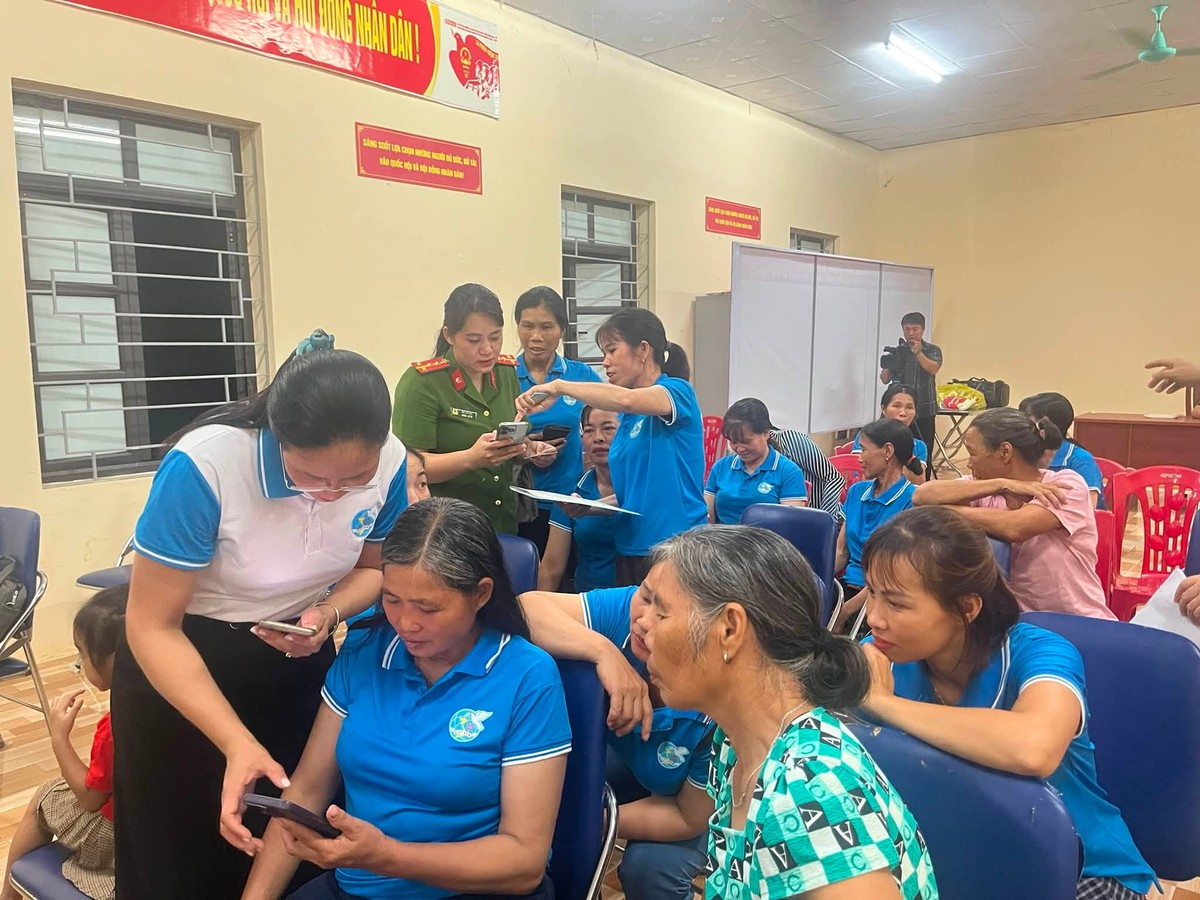 “100 ngày tháo gỡ điểm nghẽn chuyển đổi số": Kỳ 2 - “Người dẫn đường” trên không gian số- Ảnh 5.