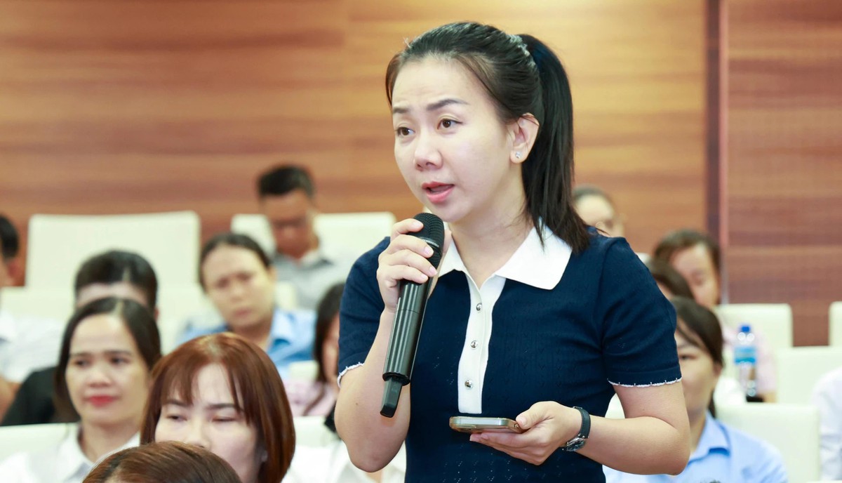 Thường trực Tỉnh ủy Khánh Hòa đối thoại với cán bộ, hội viên nông dân, phụ nữ và thành viên hợp tác xã - Ảnh 2.