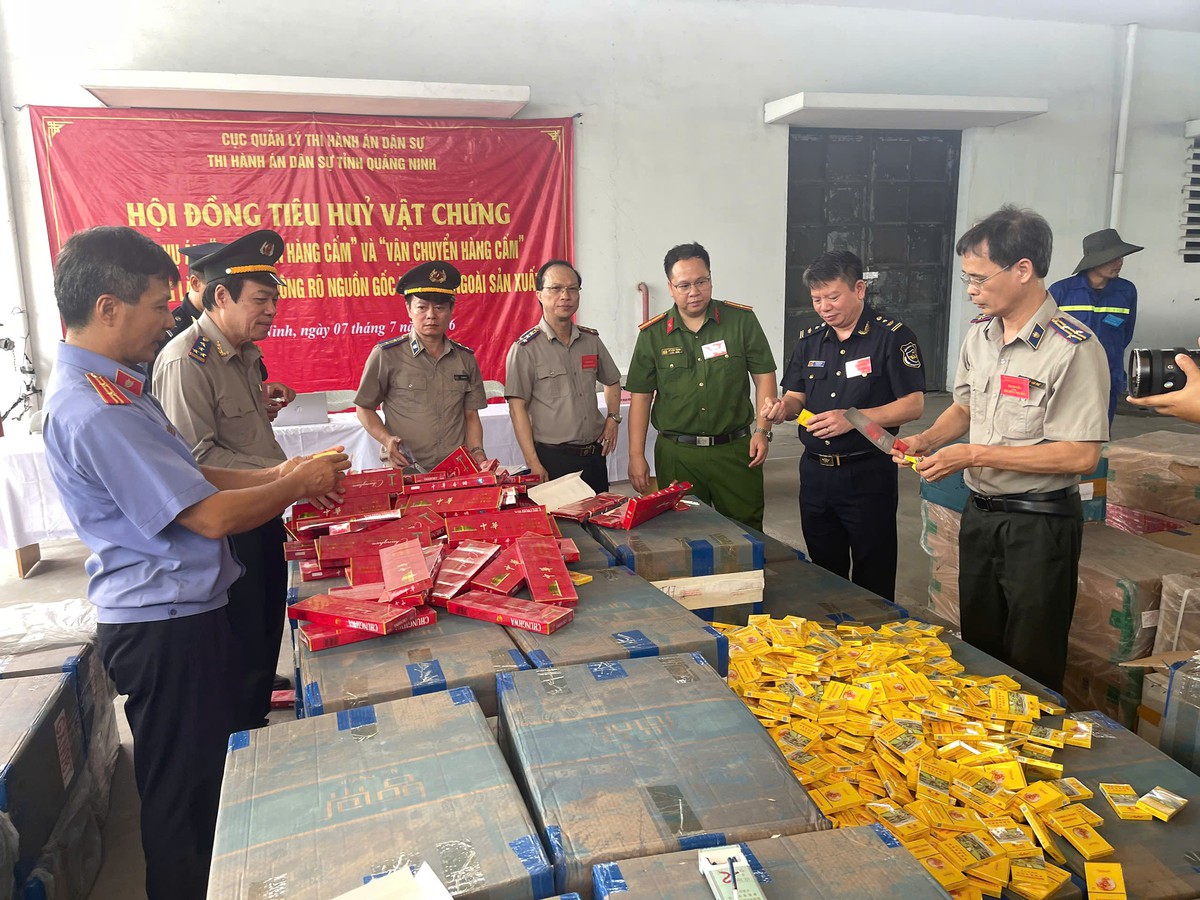 Xây dựng môi trường không sử dụng thuốc lá thành chuẩn mực trong gia đình, trường học và cộng đồng - Ảnh 1.
