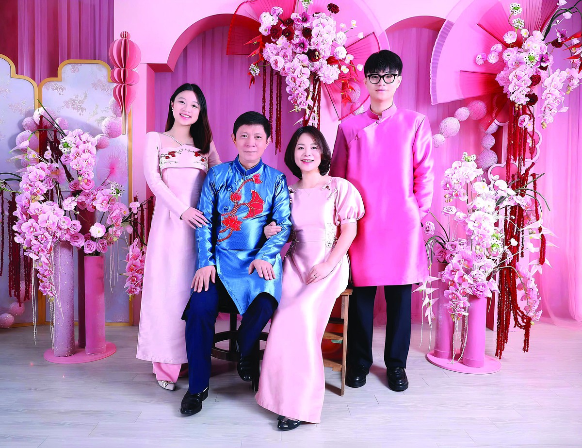 “Ánh trăng đoàn viên” qua nửa vòng Trái đất - Ảnh 1.