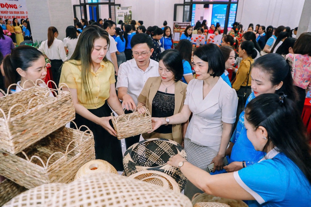 Thanh Hóa: Đề án 2415 đưa phụ nữ bứt phá trong kỷ nguyên kinh tế xanh và công nghệ số- Ảnh 3.