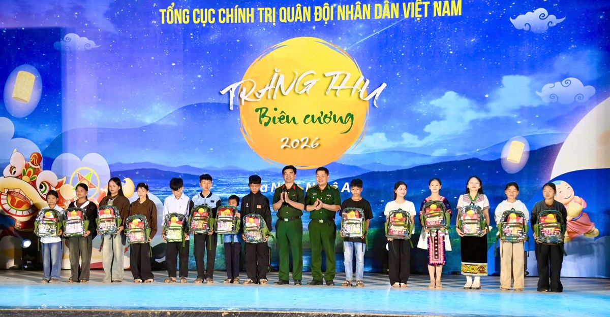 Ấm áp "Trăng thu biên cương" ở Nghệ An- Ảnh 2.