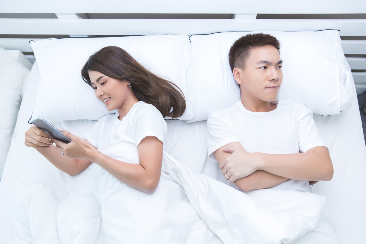 Bi kịch của những cuộc hôn nhân “tặc lưỡi” - Ảnh 1.