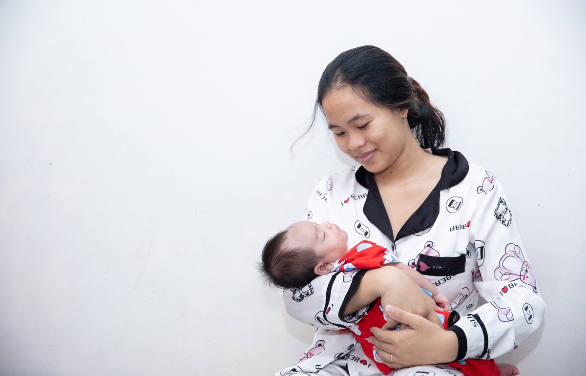 Muốn người trẻ sinh đủ hai con, không thể chỉ truyền thông - Ảnh 2.