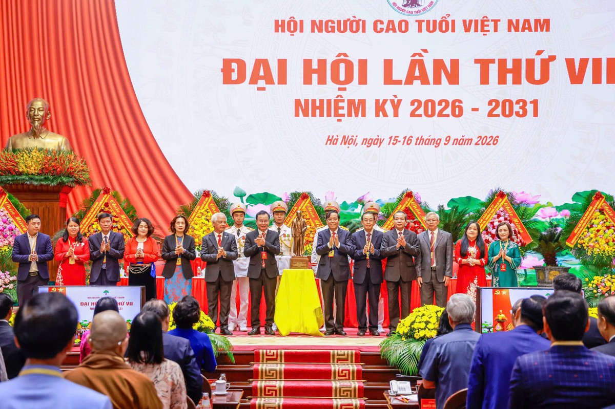 Người cao tuổi Việt Nam tiếp tục làm rạng rỡ "hào khí Diên Hồng", mãi là "điểm tựa non sông" - Ảnh 6.