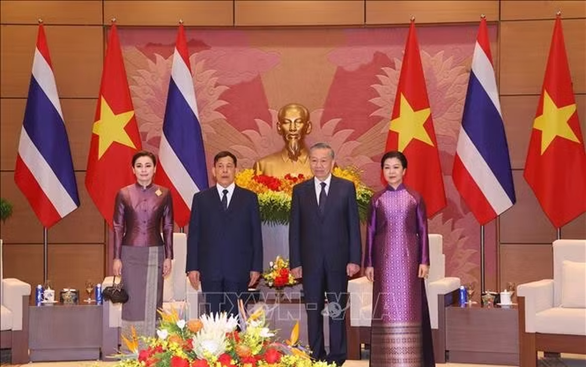 Nhà vua và Hoàng hậu Thái Lan thăm Việt Nam: Ba dấu mốc cùng hội tụ - Ảnh 1.
