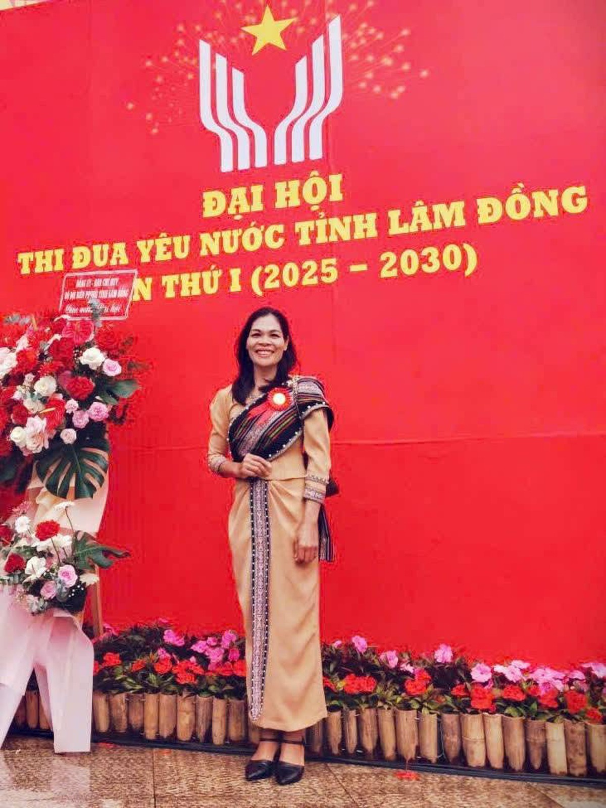 “Hồn cửi Đạ RLơm”: Từ kí ức bên hiên nhà đến "Căn cước số" cho thổ cẩm Cơ Ho- Ảnh 1.