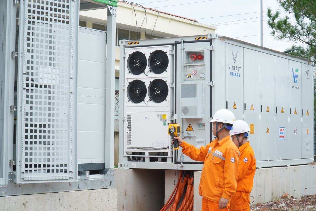 EVNNPC duy trì đà tăng trưởng, cung ứng điện an toàn và ổn định - Ảnh 2.