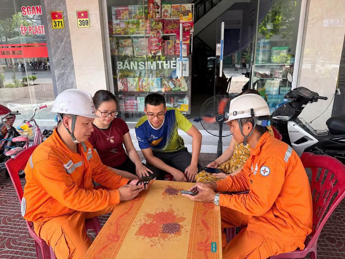 EVNNPC duy trì đà tăng trưởng, cung ứng điện an toàn và ổn định - Ảnh 3.