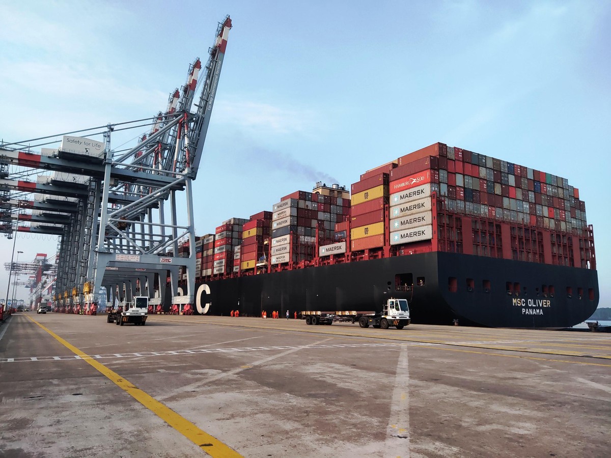 FDI tăng mạnh: Dòng vốn ngoại đang tác động thế nào đến kinh tế Việt Nam? - Ảnh 2.