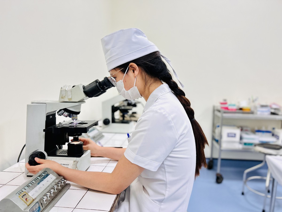 Bác sĩ trẻ và hành trang tự hào từ mái trường Học viện Quân y- Ảnh 1.