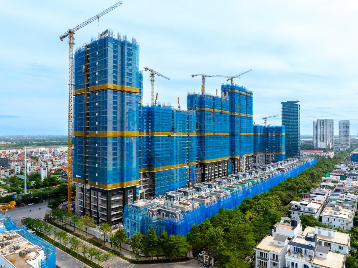 Tín dụng bất động sản tăng mạnh: Dòng vốn đang tạo lực đẩy hay tích tụ rủi ro? - Ảnh 3.