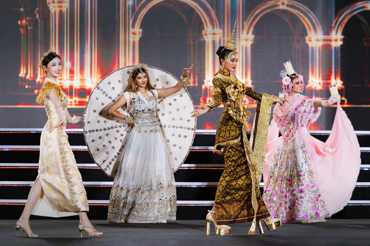 111 thí sinh Miss World 2026 rực rỡ trình diễn Dance of the World- Ảnh 1.