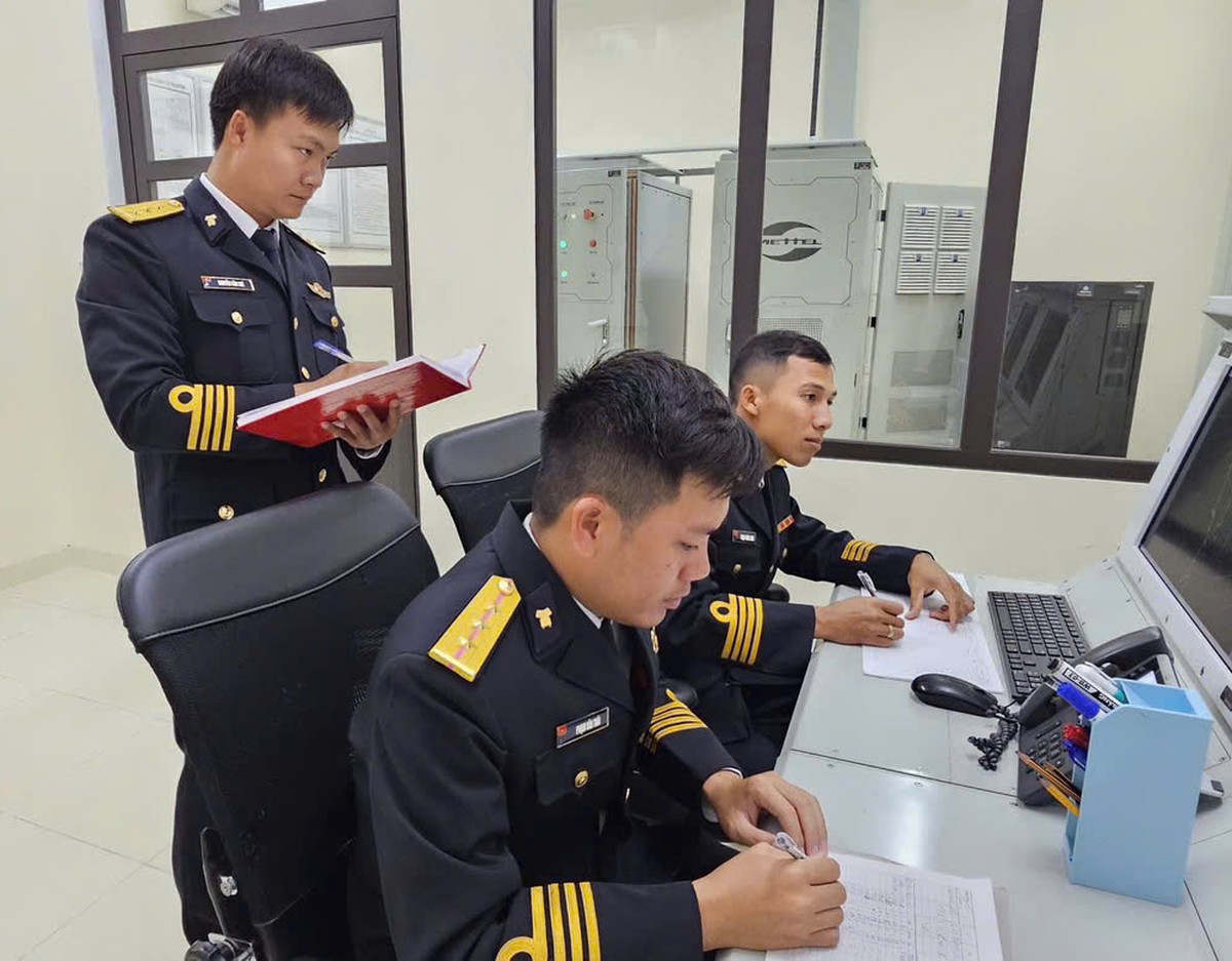 Vùng 3 Hải quân tưng bừng đón Tết Độc lập- Ảnh 3.