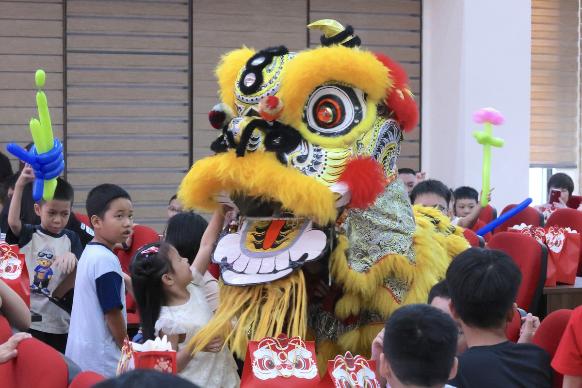 TƯ Hội LHPN Việt Nam vui đón Tết Trung thu 2026 và tuyên dương khen thưởng đầu năm học mới- Ảnh 17.