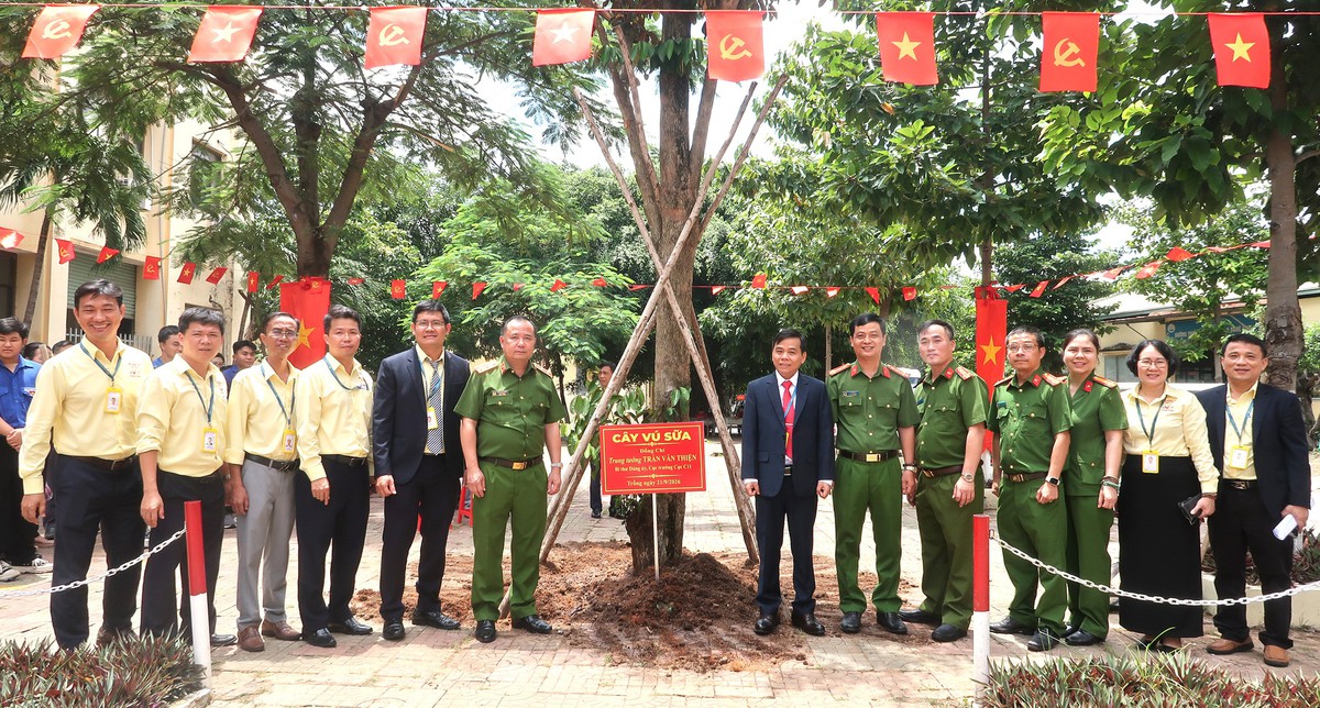 Trường Cao đẳng Kỹ nghệ II kết nối việc làm cho nhóm đối tượng đặc thù- Ảnh 7.