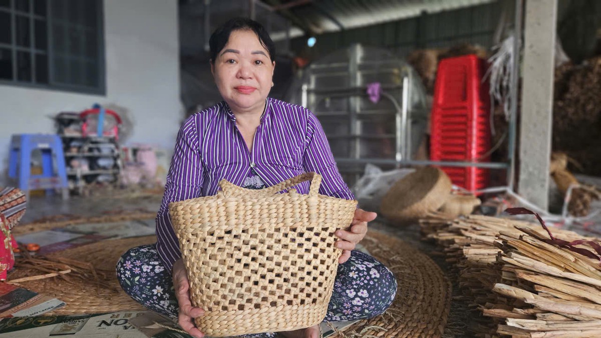 Phụ nữ nông thôn nâng giá trị tài nguyên bản địa, tạo sinh kế tại quê nhà- Ảnh 3.