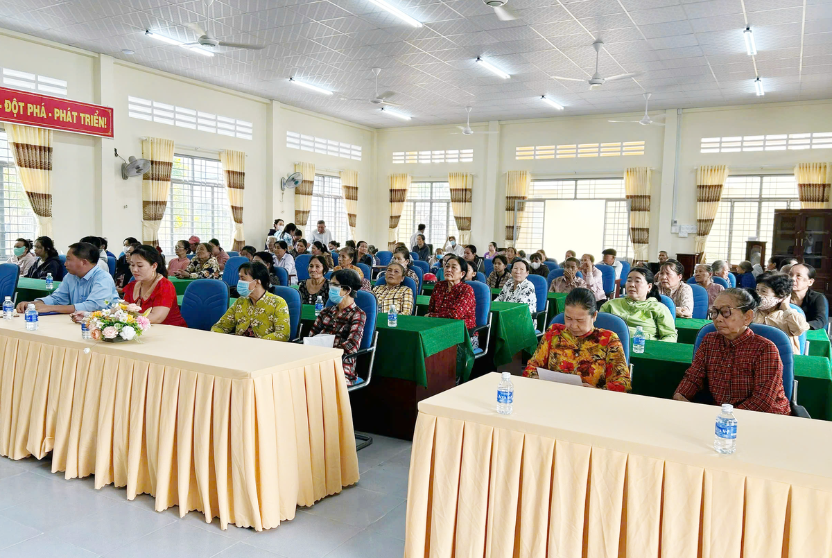 Lương Hòa (Vĩnh Long): Hội viên phụ nữ là lực lượng nòng cốt trong tuyên truyền tác hại thuốc lá - Ảnh 4.