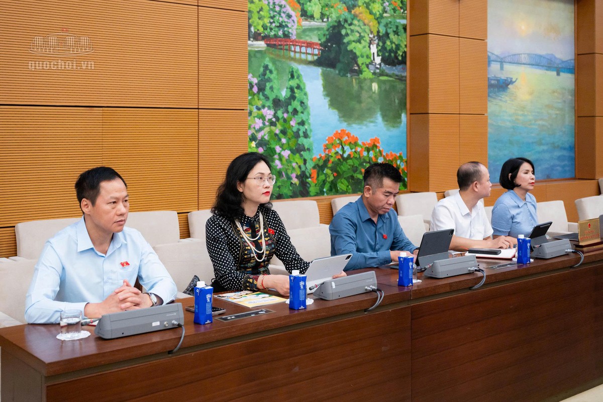 "Chưa bao giờ xảy ra sự cố thiếu sách giáo khoa lớn như lần này"- Ảnh 1.