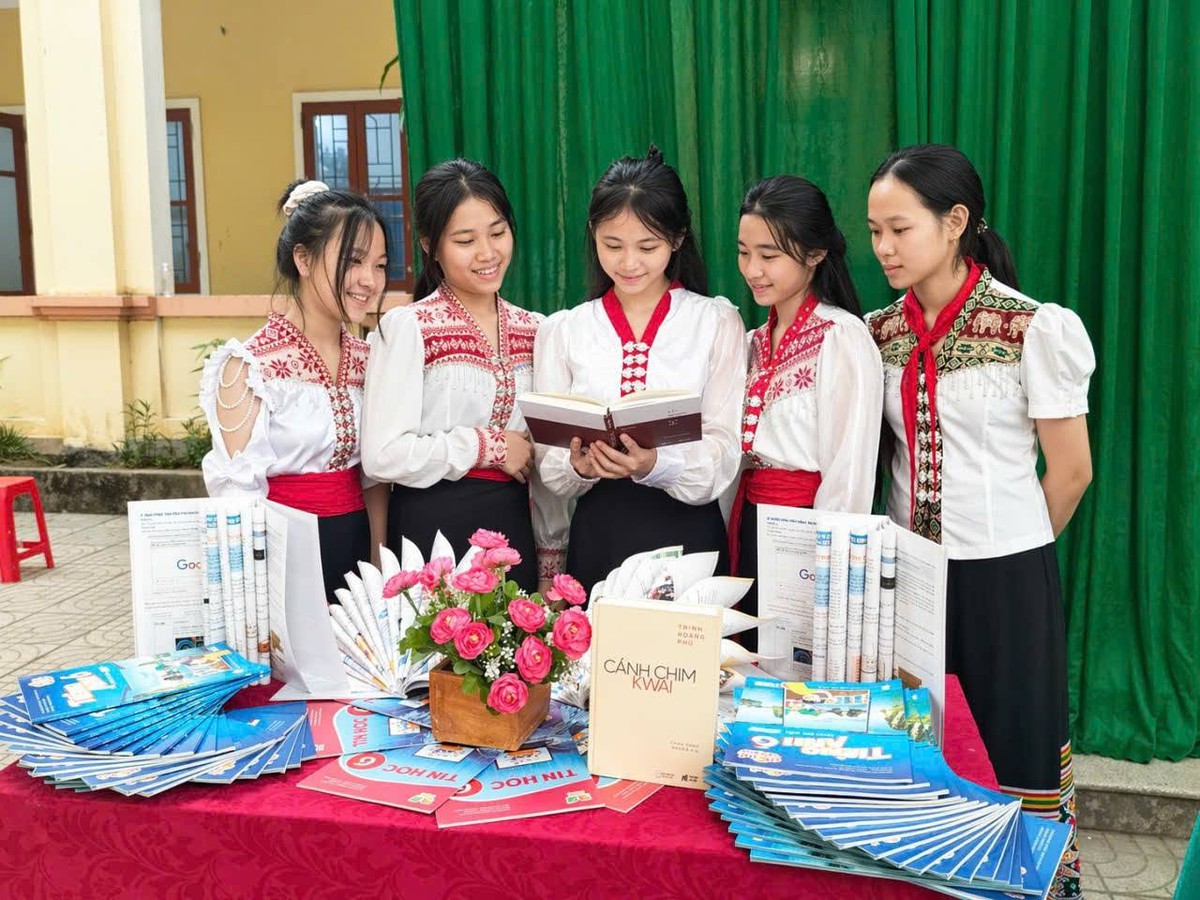 Diễn đàn tháng 9: Cơ sở mới khang trang, thầy cô vẫn lo học sinh nội trú khó thích nghi- Ảnh 1.