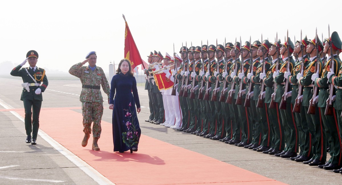 Hơn 200 chiến sĩ mũ nồi xanh Việt Nam rạng rỡ lên đường làm nhiệm vụ gìn giữ hòa bình - Ảnh 1.