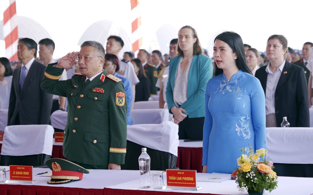 Hơn 200 chiến sĩ mũ nồi xanh Việt Nam rạng rỡ lên đường làm nhiệm vụ gìn giữ hòa bình - Ảnh 3.