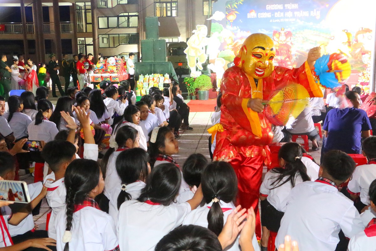 Biên cương đêm hội trăng rằm giữa đại ngàn Trường Sơn - Ảnh 5.