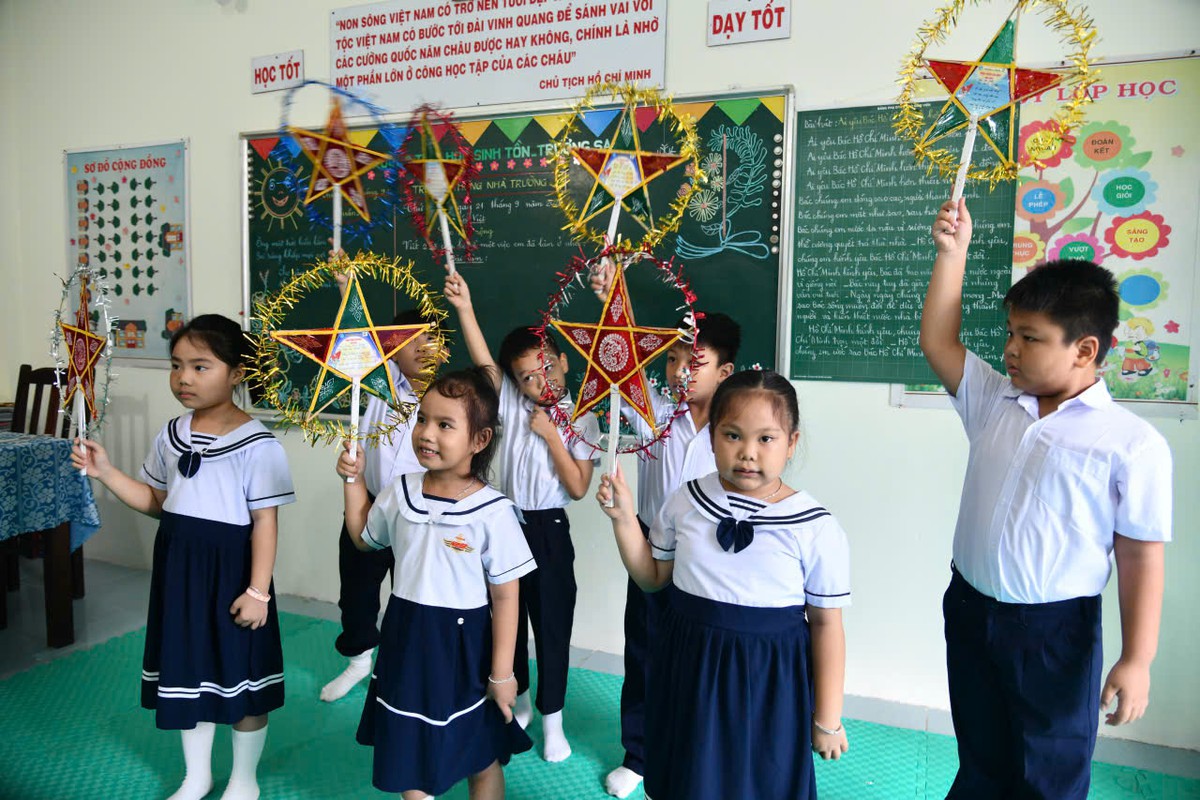Háo hức đón Tết Trung thu ở Đặc khu Trường Sa - Ảnh 1.