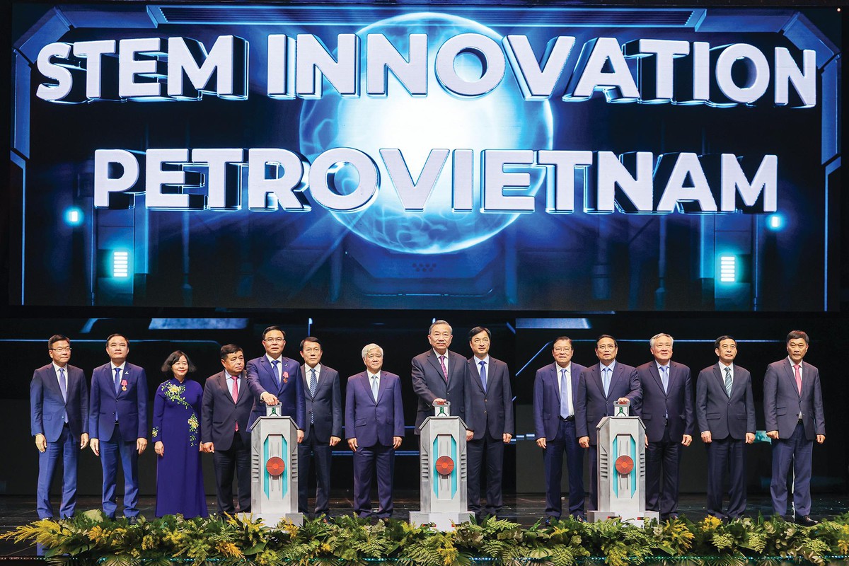 STEM INNOVATION PETROVIETNAM sau một năm triển khai: Đổi mới cách dạy, khơi mở cách  - Ảnh 2.