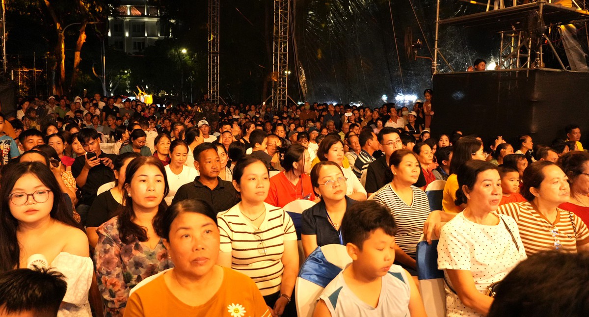 Khai mạc Lễ hội Nghinh Ông TPHCM 2026: Xúc động chuyện cá Ông cứu người giữa biển - Ảnh 3.