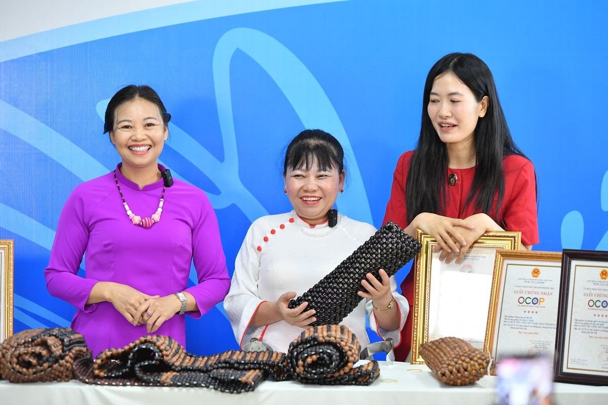 Hội LHPN Việt Nam lần đầu tiên giới thiệu chuyên gia AI đồng hành cùng Cuộc thi Phụ nữ khởi nghiệp- Ảnh 3.