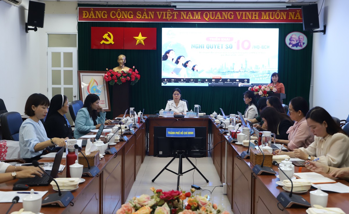 Hội LHPN TPHCM triển khai các Nghị quyết của TW Hội LHPN Việt Nam và nhiệm vụ trong tâm 3 tháng cuối năm - Ảnh 1.