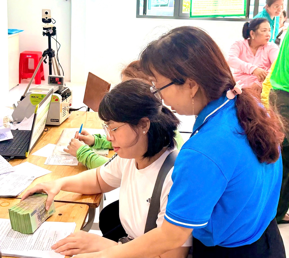 Phụ nữ phường Phú Lâm tăng cường hỗ trợ khởi nghiệp, phát triển kinh tế - Ảnh 2.